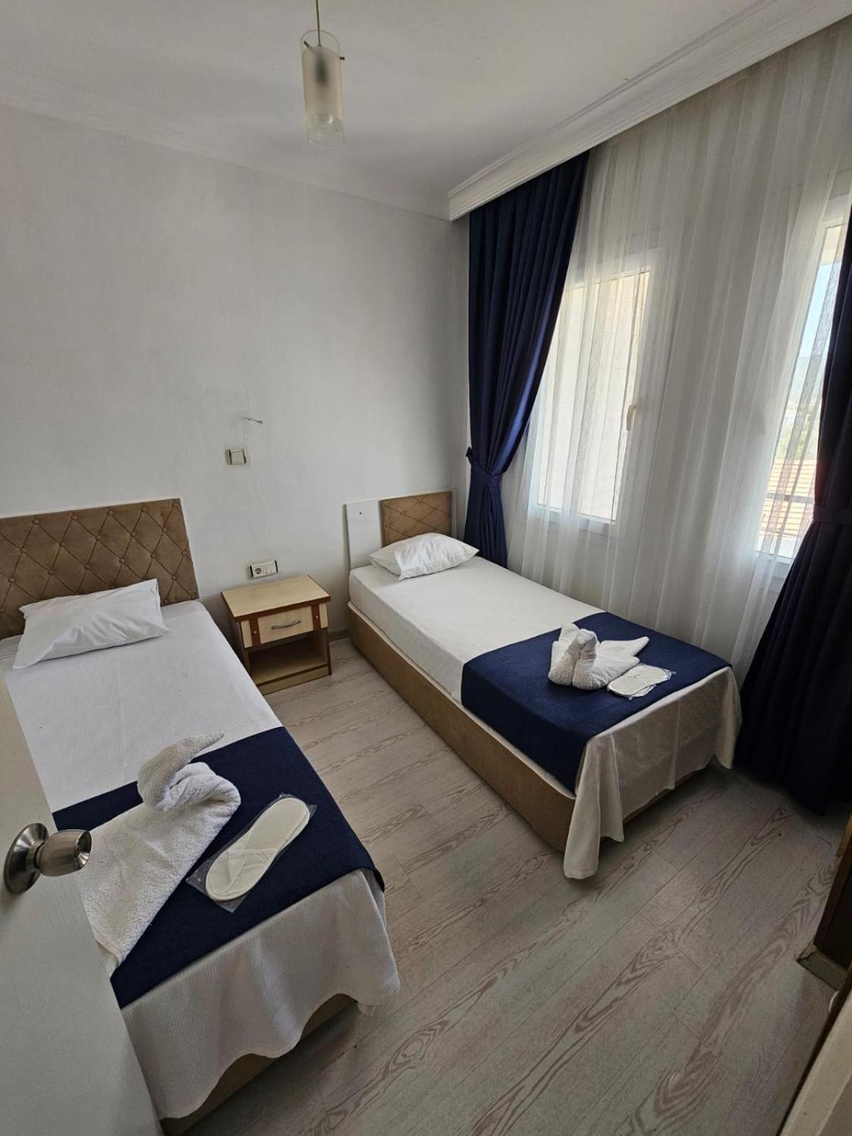 Yenifoca Ersan Hotel Exterior foto